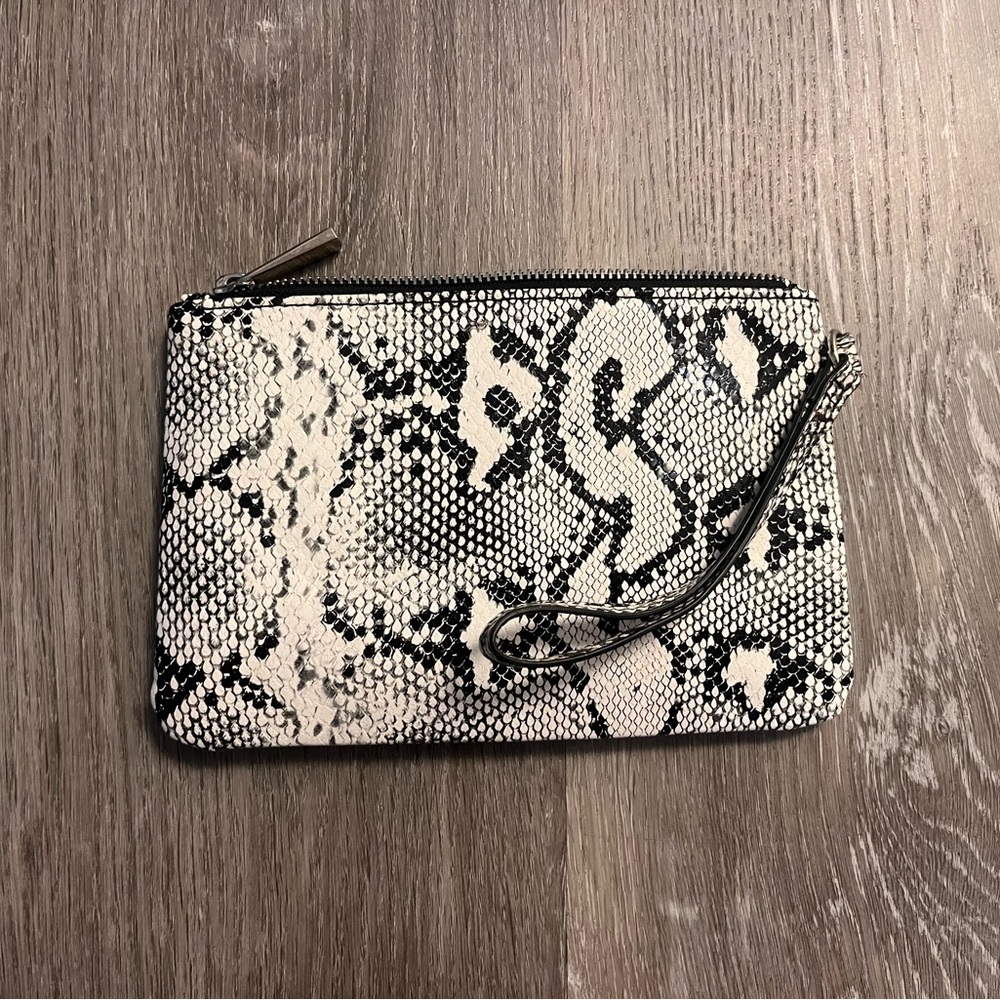 Snakeskin Pattern Patent Leather Wristlet Clutch